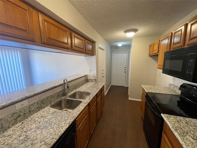 226 Wilderness Trail, Mesquite, TX 75149