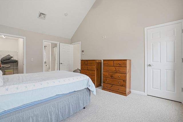 2 Tee Jay Ln, Blackstone, MA 01504