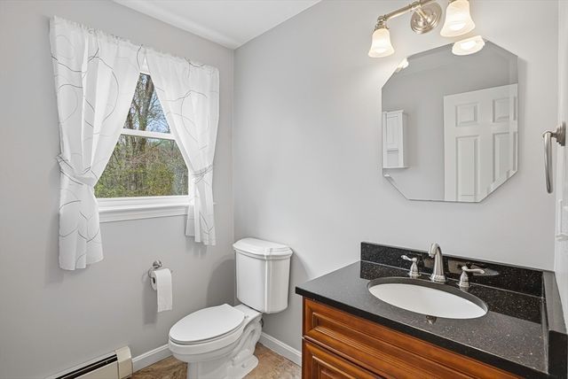 2 Tee Jay Ln, Blackstone, MA 01504