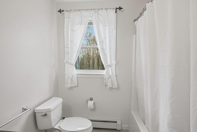 2 Tee Jay Ln, Blackstone, MA 01504