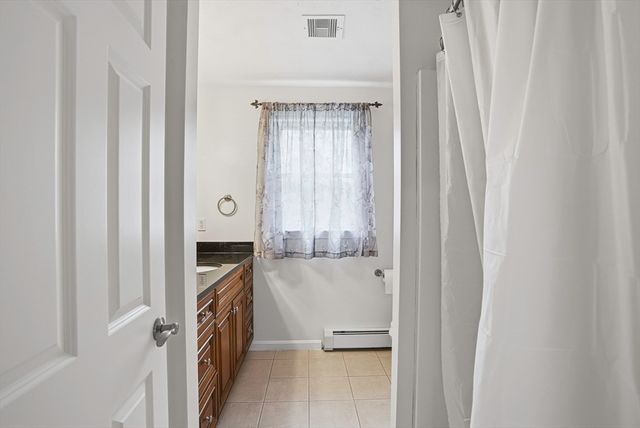 2 Tee Jay Ln, Blackstone, MA 01504
