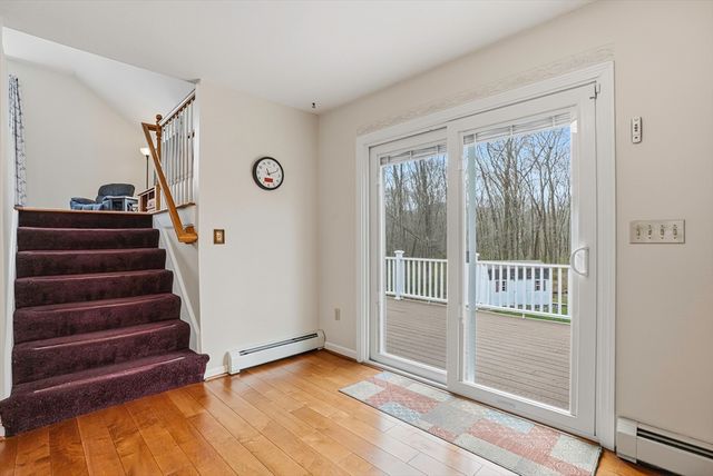 2 Tee Jay Ln, Blackstone, MA 01504