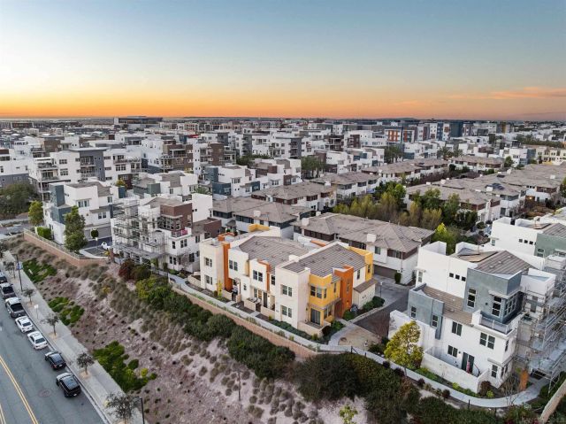 2076 Tango Loop Unit 2, Chula Vista, CA 91915