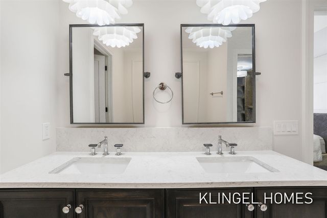 930 W Savidge Street 2, Spring Lake, MI 49456