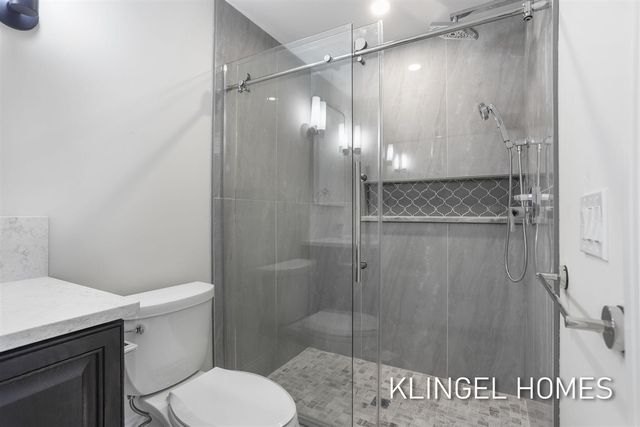 930 W Savidge Street 2, Spring Lake, MI 49456