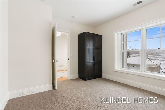 930 W Savidge Street 2, Spring Lake, MI 49456