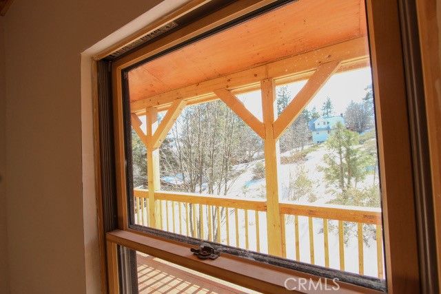 33149 Holcomb Creek Drive, Green Valley Lake, CA 92341