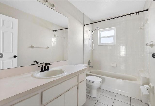 5517 LOMA VISTA DRIVE E, Davenport, FL 33896