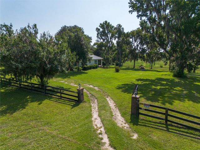 21601 OLD BELLAMY ROAD, Alachua, FL 32615