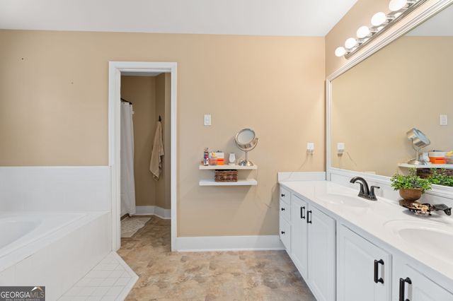 28 Mallard Drive, Carrollton, GA 30116