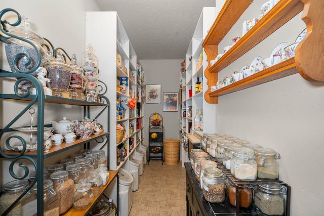 4212 W Country Hills Ln, Spokane, WA 99208