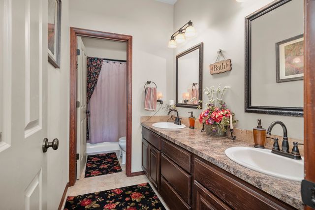 4212 W Country Hills Ln, Spokane, WA 99208