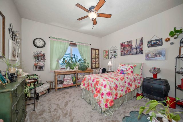 4212 W Country Hills Ln, Spokane, WA 99208