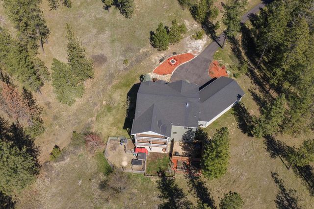 4212 W Country Hills Ln, Spokane, WA 99208