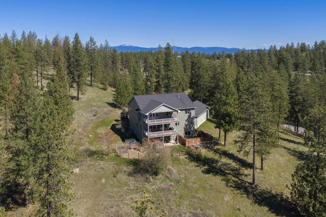 4212 W Country Hills Ln, Spokane, WA 99208