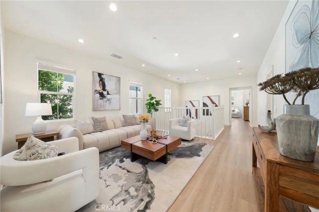 116 Mistletoe, Irvine, CA 92620