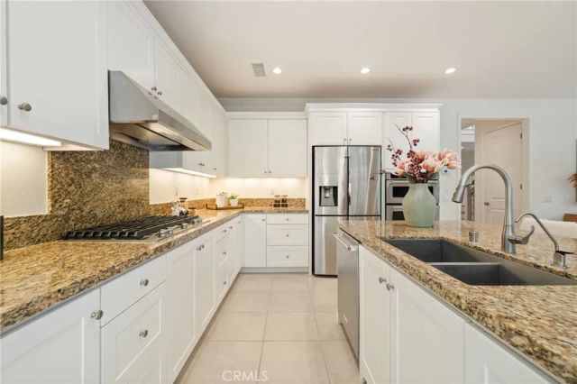 116 Mistletoe, Irvine, CA 92620