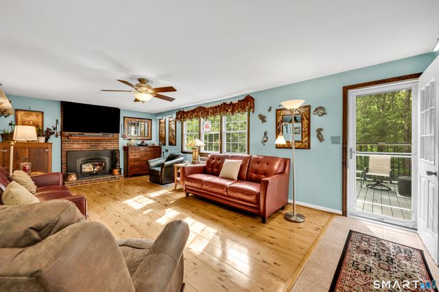 50 Aldbourne Drive, Bristol, CT 06010