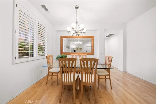 26 Appleglen, Irvine, CA 92602