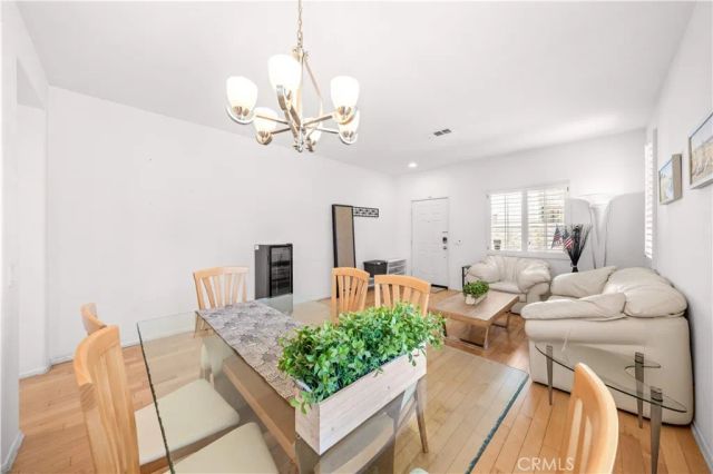 26 Appleglen, Irvine, CA 92602