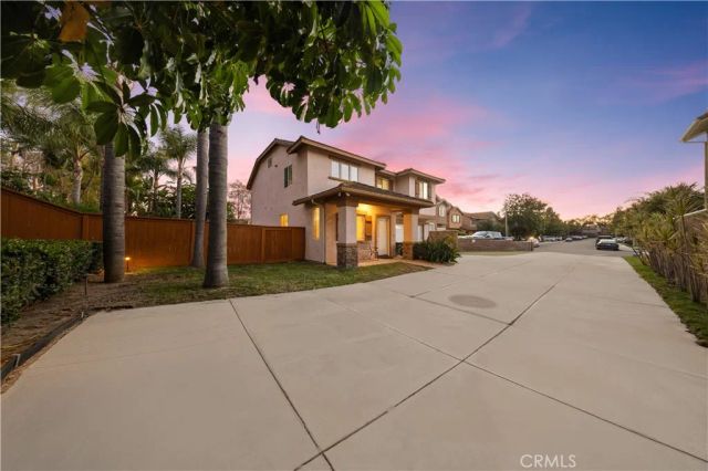 26 Appleglen, Irvine, CA 92602