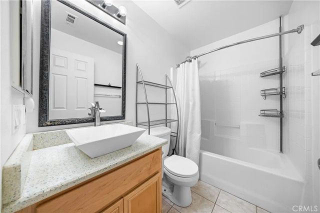 26 Appleglen, Irvine, CA 92602
