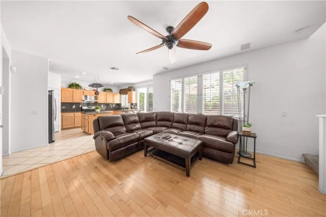 26 Appleglen, Irvine, CA 92602