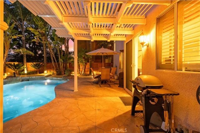 26 Appleglen, Irvine, CA 92602
