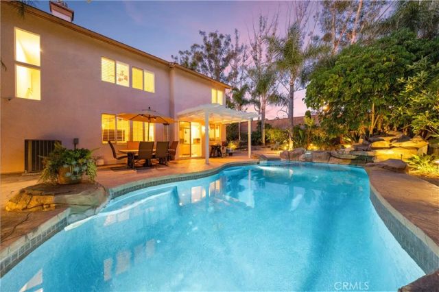 26 Appleglen, Irvine, CA 92602