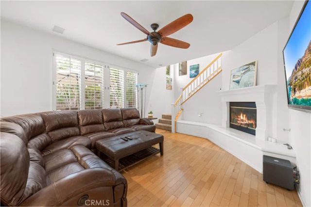 26 Appleglen, Irvine, CA 92602