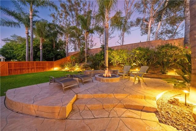 26 Appleglen, Irvine, CA 92602