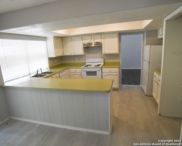 6519 WATERFALL, San Antonio, TX 78239
