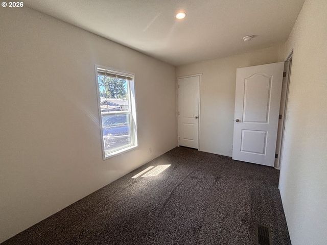 104 RIVER LOOP 1, Eugene, OR 97404