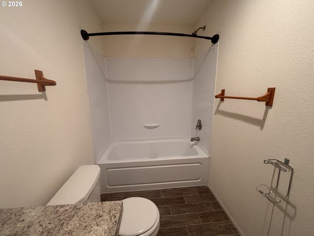 104 RIVER LOOP 1, Eugene, OR 97404