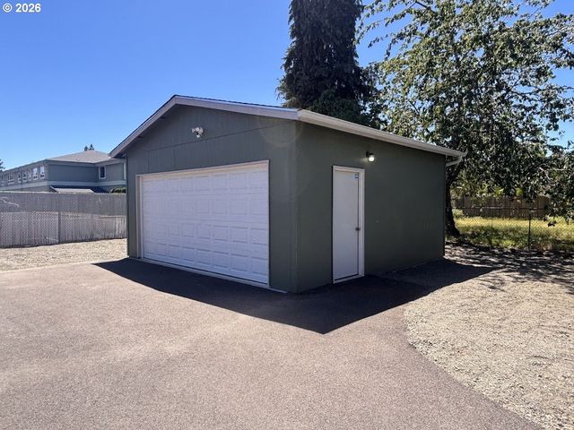 104 RIVER LOOP 1, Eugene, OR 97404
