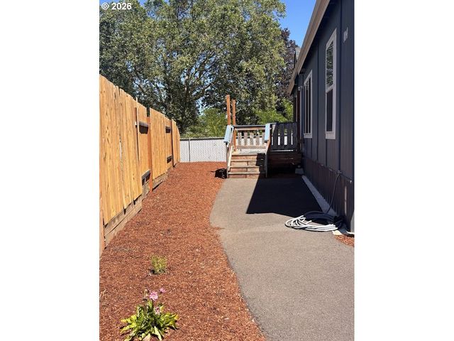 104 RIVER LOOP 1, Eugene, OR 97404