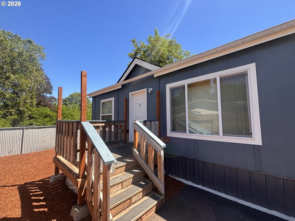 104 RIVER LOOP 1, Eugene, OR 97404