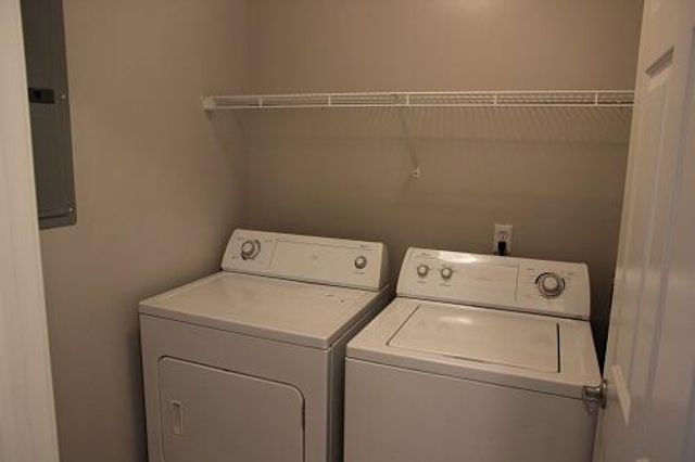 3057 Barclay Way, Ann Arbor, MI 48105