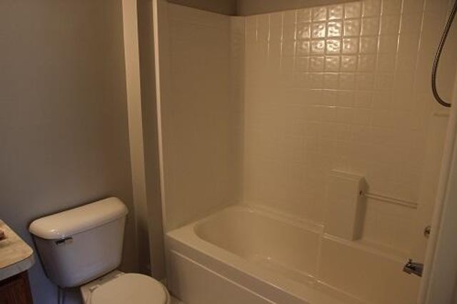 3057 Barclay Way, Ann Arbor, MI 48105