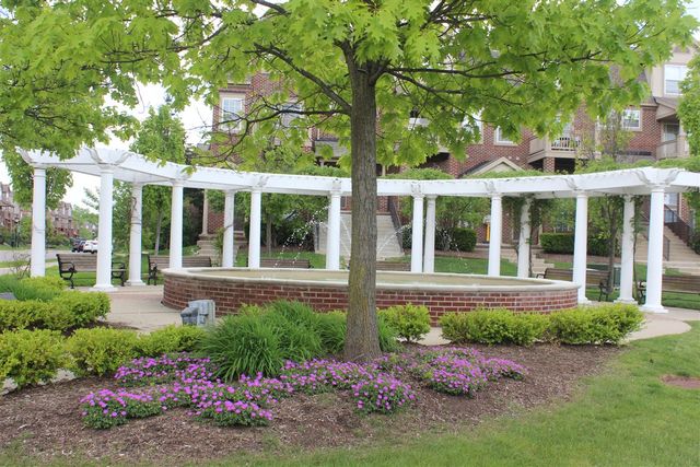 3057 Barclay Way, Ann Arbor, MI 48105