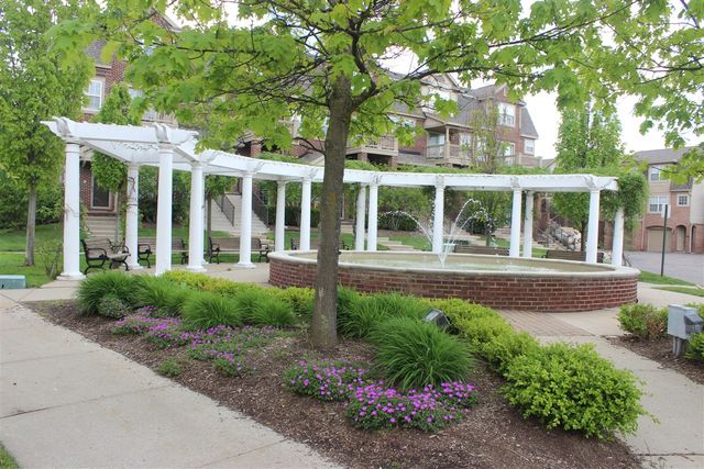 3057 Barclay Way, Ann Arbor, MI 48105