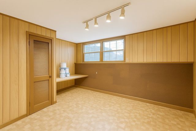 660 Old Dunstable Rd, Groton, MA 01450