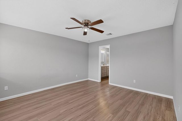 2447 Roundabout LN, Round Rock, TX 78664