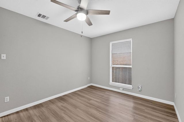 2447 Roundabout LN, Round Rock, TX 78664