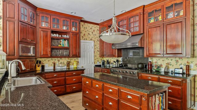 307 Lazar Lane, Southern Pines, NC 28387