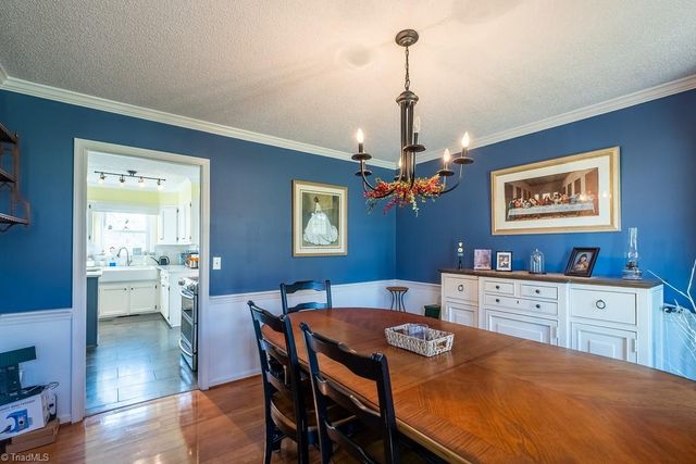 9516 White Tail Trail, Kernersville, NC 27284