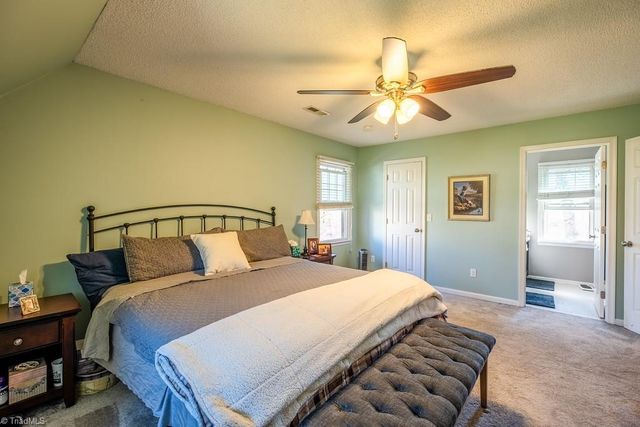 9516 White Tail Trail, Kernersville, NC 27284