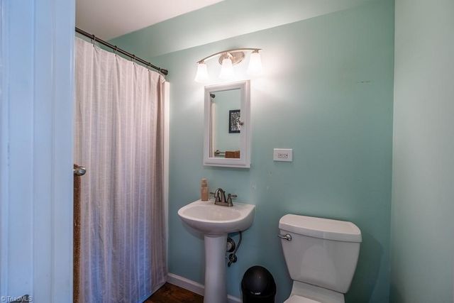 9516 White Tail Trail, Kernersville, NC 27284