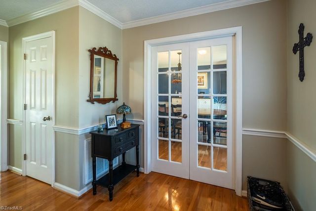 9516 White Tail Trail, Kernersville, NC 27284