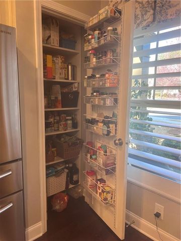 6742 Blue Heron Way, Flowery Branch, GA 30542